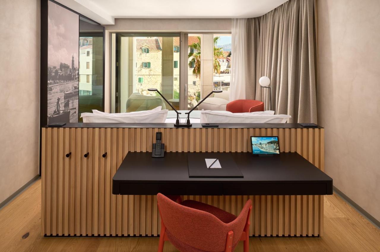 Hotel Ambasador Σπλιτ Εξωτερικό φωτογραφία