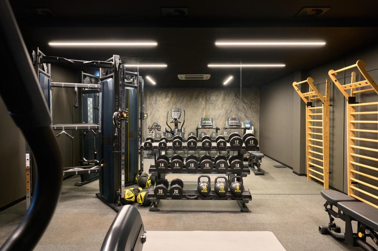 Hotel Ambasador Σπλιτ Εξωτερικό φωτογραφία The gym at The Ivy Collection