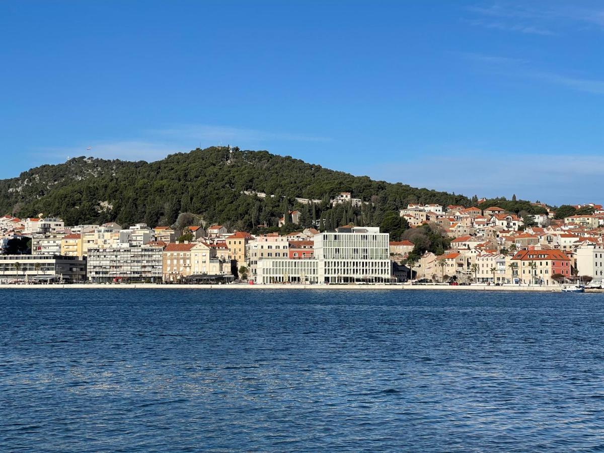 Hotel Ambasador Σπλιτ Εξωτερικό φωτογραφία View of the town of Split